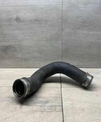 Volkswagen Transporter - Caravelle T5 Intercooler hose/pipe 7h0145709d
