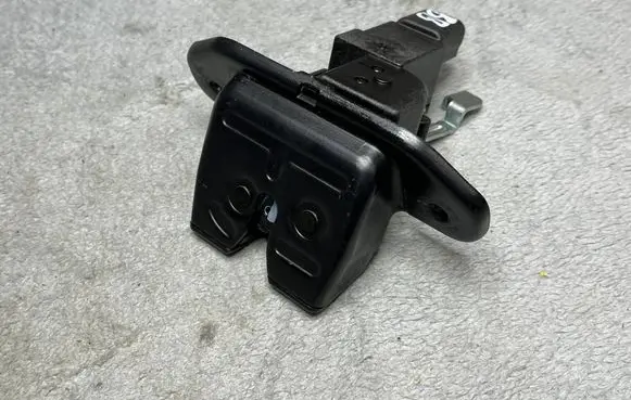 KIA Rio Tailgate lock latch 81230H8000