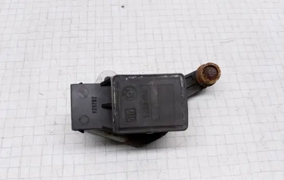 BMW 5 E39 Headlight/headlamp level sensor 1093698