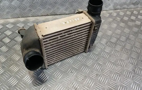 Audi A6 S6 C6 4F Intercooler air channel guide 