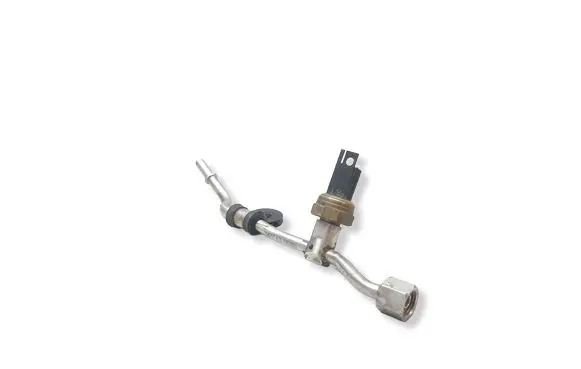 BMW 5 F10 F11 Fuel injector supply line/pipe 7545767 7614317