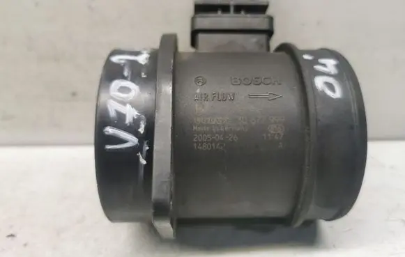 Volvo V70 Mass air flow meter 0281002730