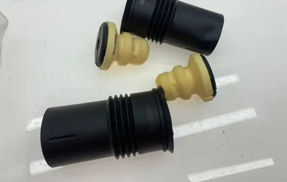 Mercedes-Benz ML W164 Front shock absorber/damper A9M022MT
