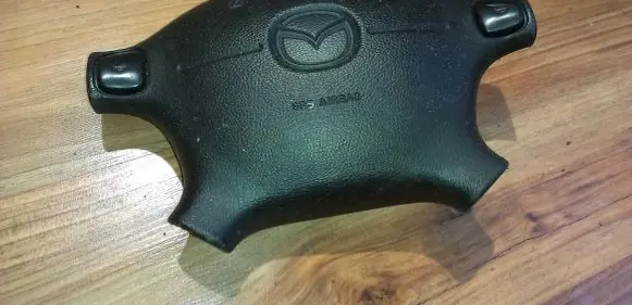 Mazda 323 Passenger airbag T93065A
