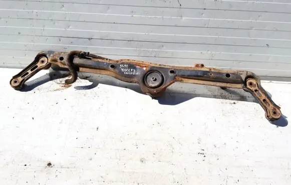 Volkswagen Golf III Front subframe