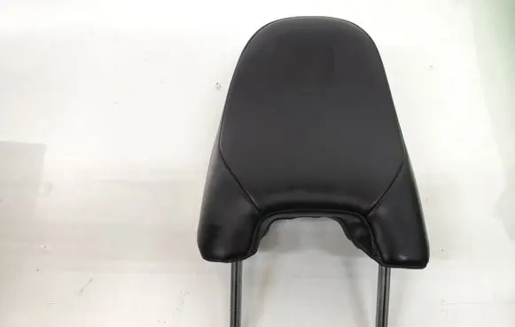 Volvo S60 Front seat headrest 
