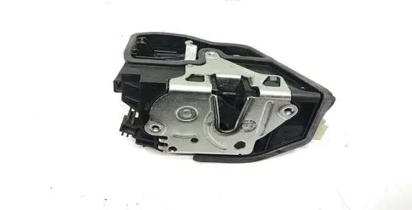 BMW X1 E84 Front door lock 7202144