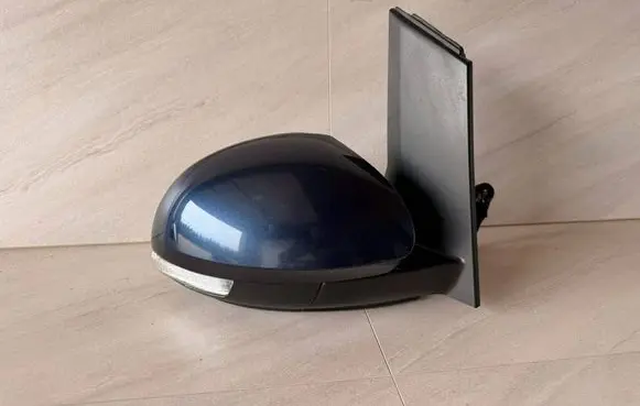 Seat Alhambra (Mk2) Front door electric wing mirror 7N1857502H