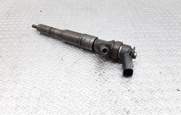 BMW 5 E60 E61 Fuel injector 0445110212