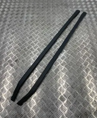 BMW iX Windshield trim 7954434 7954433