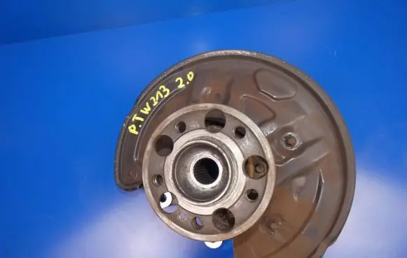 Mercedes-Benz E W213 Rear wheel hub