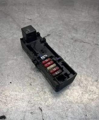 Mercedes-Benz E W210 Fuse box set A0005400372 05376120 50141