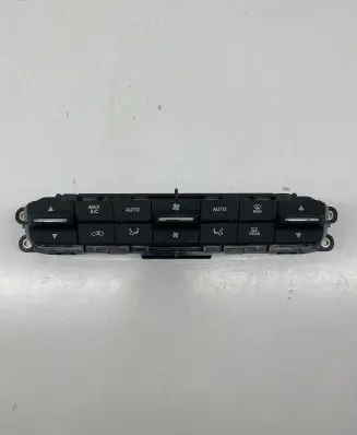 Maserati Levante Climate control unit 06701670850 670167085