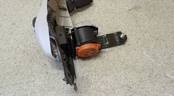 Honda Jazz Rear seatbelt