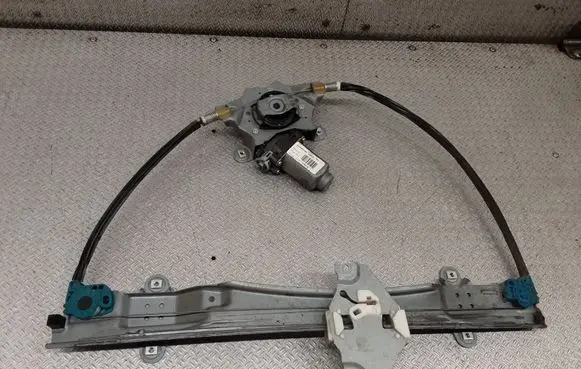 Renault Twingo II Front door window regulator with motor 119359ARM