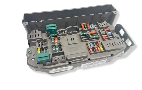 BMW X5 E70 Fuse module B010107400 59659701 8J2R232620
