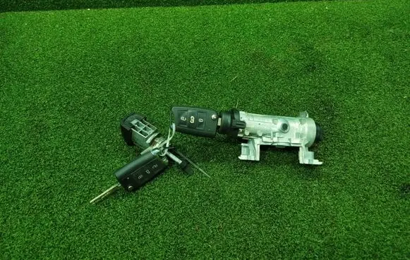 Volkswagen Crafter Ignition lock 5Q1905865 231120182