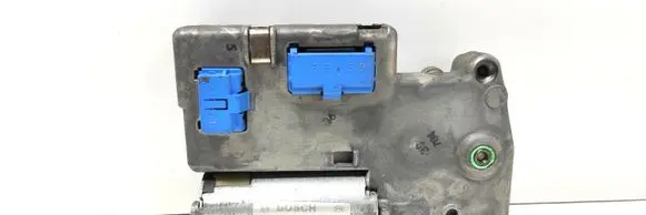 Volkswagen PASSAT B5 Sunroof motor/actuator 8D0959591 0390201632