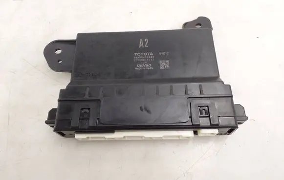 Toyota Camry VIII XV70 Air conditioning/heating control unit 8865033D22 2775004141