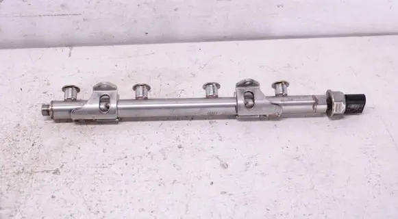Skoda Fabia Mk3 (NJ) Fuel main line pipe 04E133320D 06K906051A