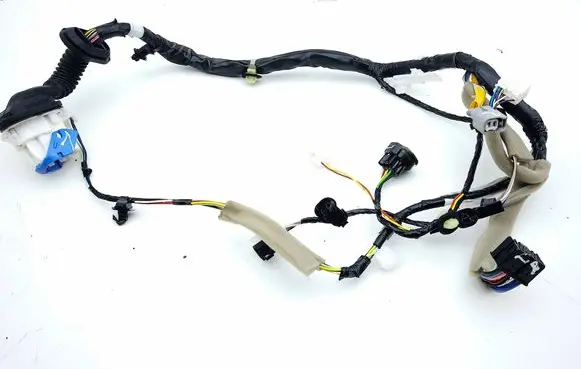 Suzuki Vitara (LY) Front door wiring loom 3675686RA1