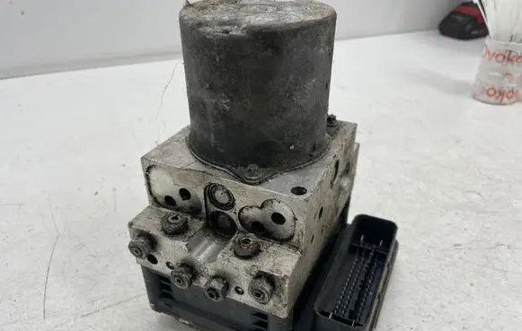 Mercedes-Benz E W211 ABS Pump A2114311312