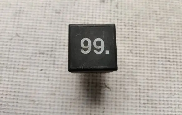 Volkswagen Transporter - Caravelle T4 Other relay 357955531