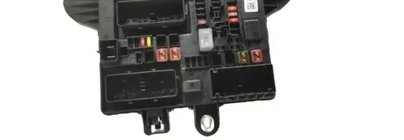 Opel Insignia A Fuse module 22737769