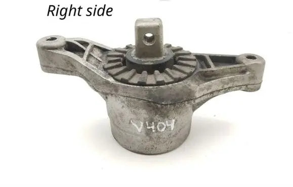 Maserati Quattroporte Engine mount bracket 670003628