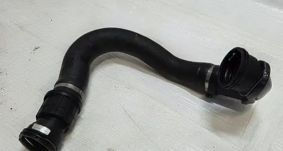 Opel Zafira C Intercooler hose/pipe 13345559