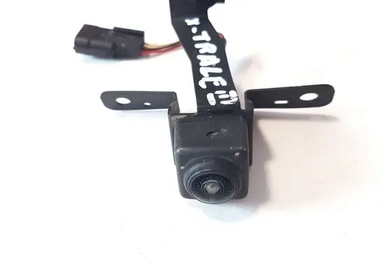 Nissan X-Trail T32 Front bumper camera 284F16FL0A 3080695