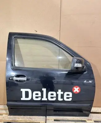 Isuzu D-Max Front door