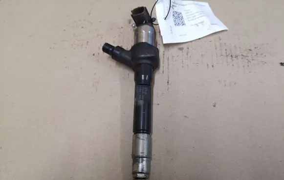 Mazda 6 Fuel injector R2AA 13H50