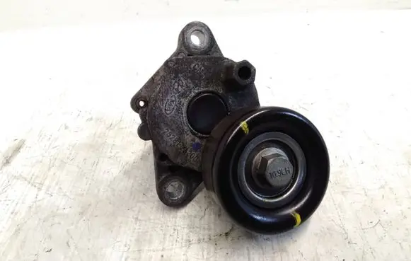 KIA Sportage Generator/alternator belt tensioner 252812A200