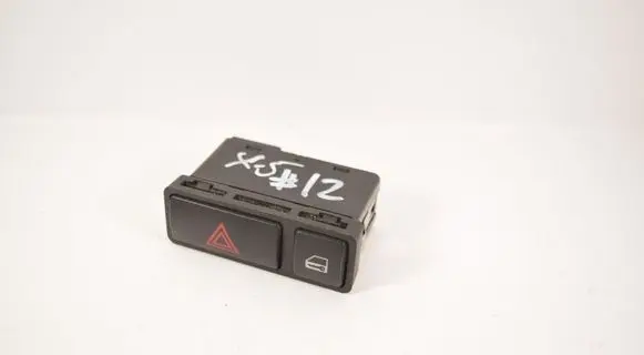 BMW X5 E53 Hazard light switch 8368920