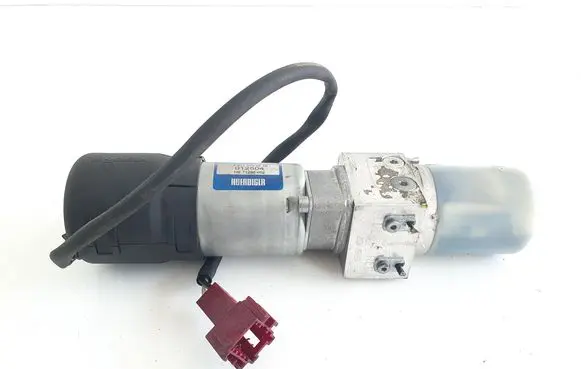 Mercedes-Benz E W211 Tailgate hydraulic pump motor A2118000948