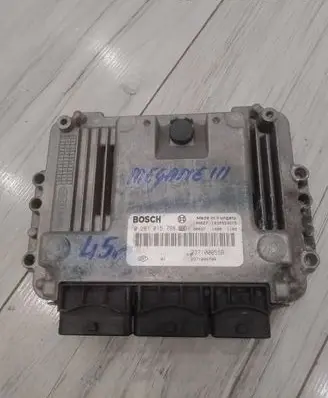 Renault Megane III Engine control unit/module ECU 0281015798