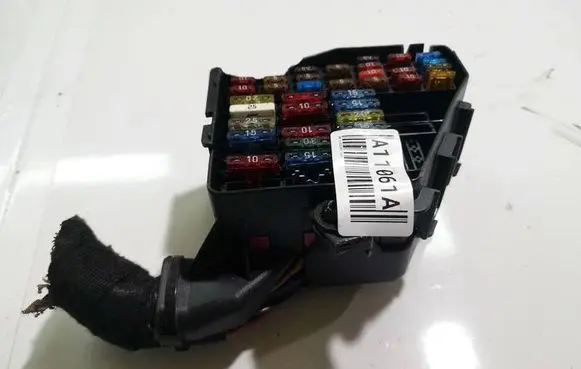 Volkswagen Golf IV Fuse box set 1j0970096a 1j1970006a