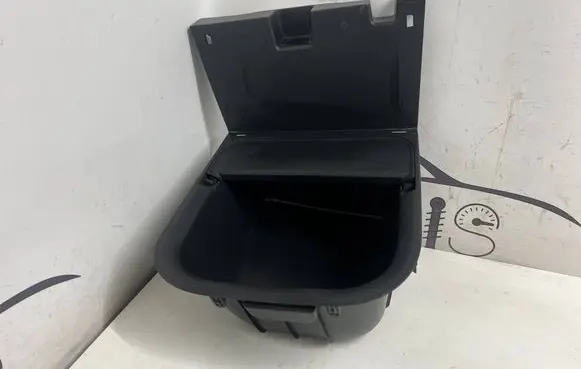 Toyota RAV 4 (XA50) Glove box in trunk 6535142010