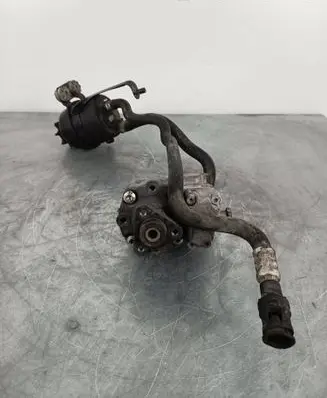 BMW 5 E60 E61 Power steering pump 678084804