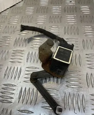 BMW 5 E60 E61 Front height sensor lever 6784700 210109