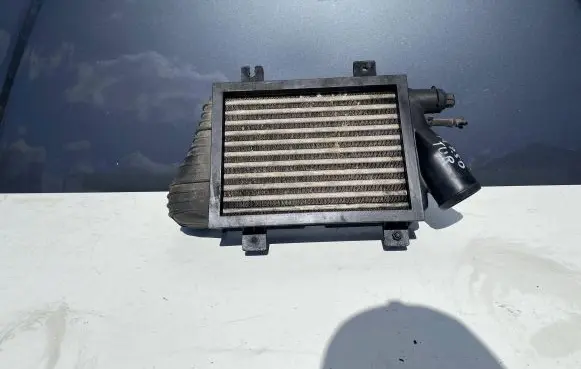 Volkswagen Transporter - Caravelle T4 Intercooler air channel guide 1512375