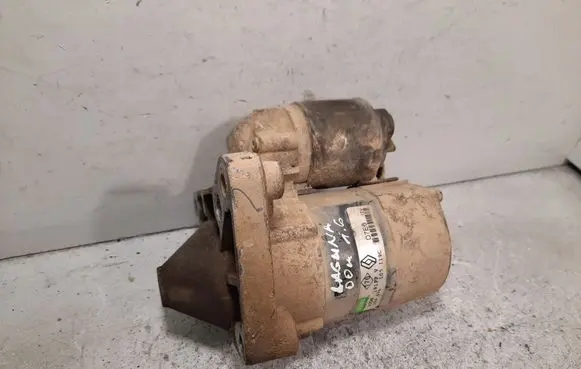 Renault Laguna I Starter motor D7E6 105119C