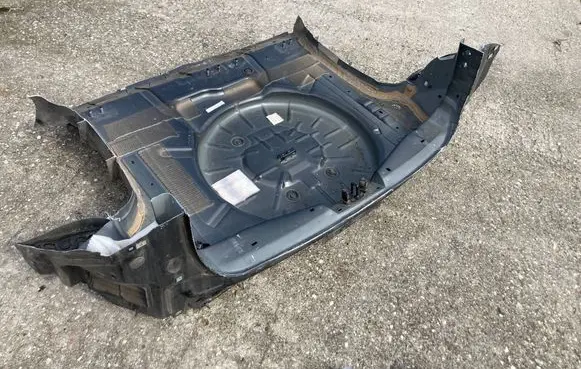 Ford Kuga II Rear quarter panel