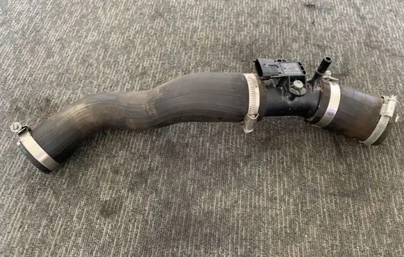 Ford Transit Courier Intake resonator 