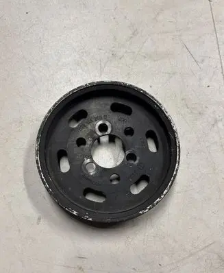 Volkswagen Golf IV Power steering pump pulley 038145255B