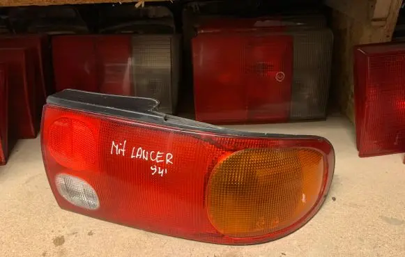 Mitsubishi Lancer Rear/tail lights 0431563