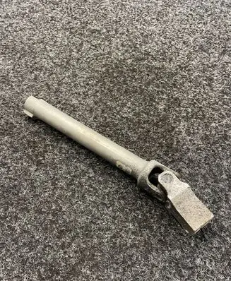 BMW 5 G30 G31 Steering column universal joint 6886806