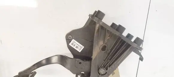 Renault Laguna III Brake pedal 465010003R