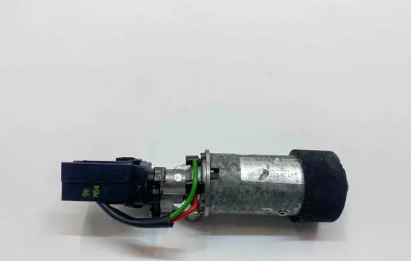 Mercedes-Benz SL R129 Seat adjustment motor 0390206608